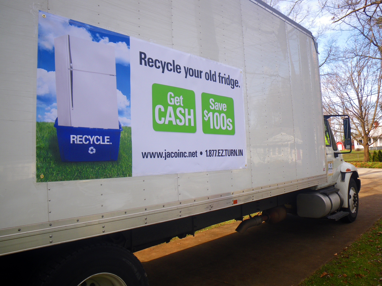 Refrigerator recycling truck