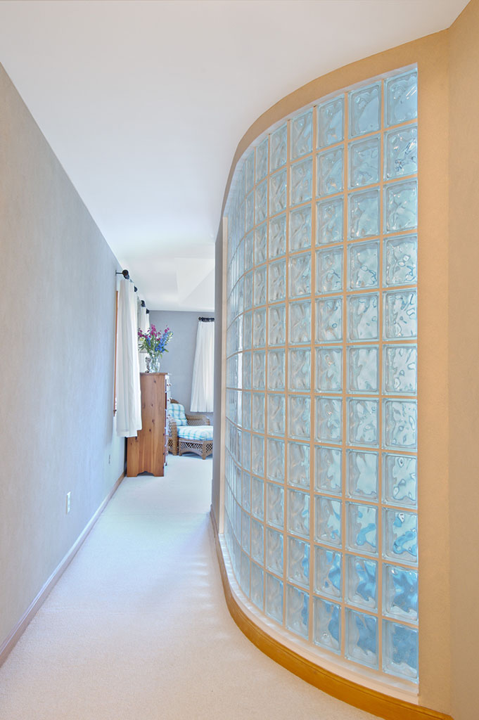 glass block curved wall in bathroom remodel