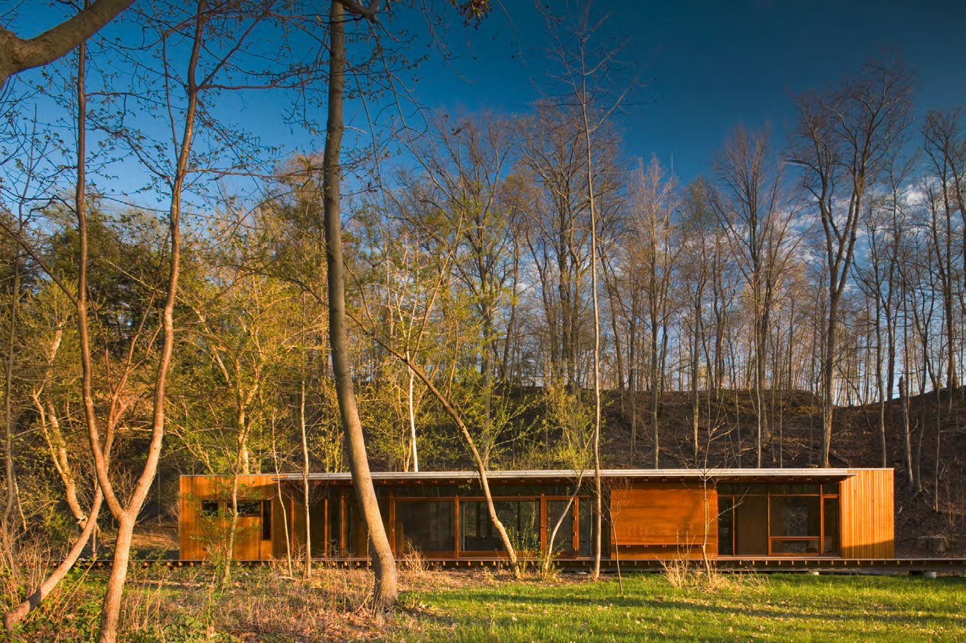 Wooded View of the Combs Point Residence by Bohlin Cywinski Jackson