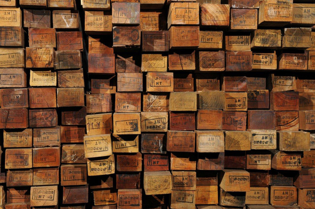 Understanding Reclaimed Wood: How the Salvaging Process Works | Credit 