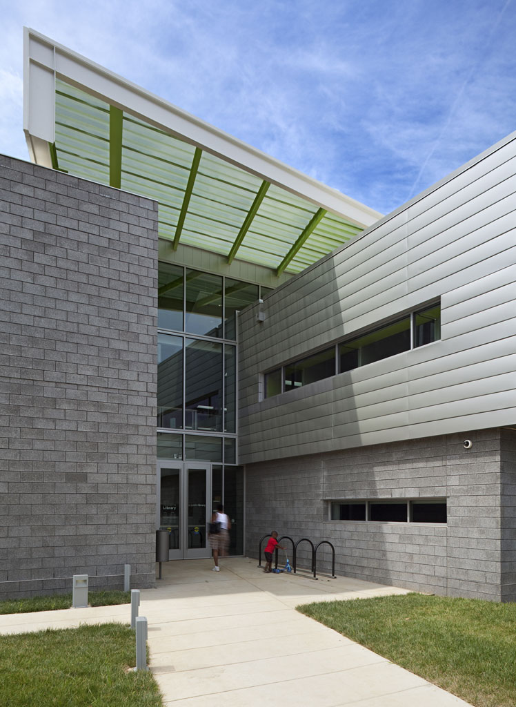 Anacostia Library exterior entrance