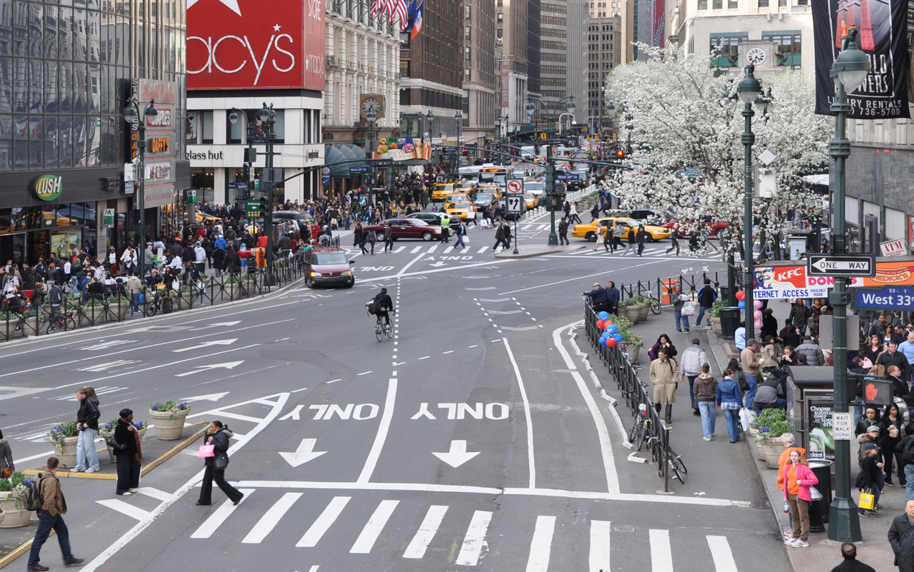 Image of New York City street before the addition of more pedestrian space