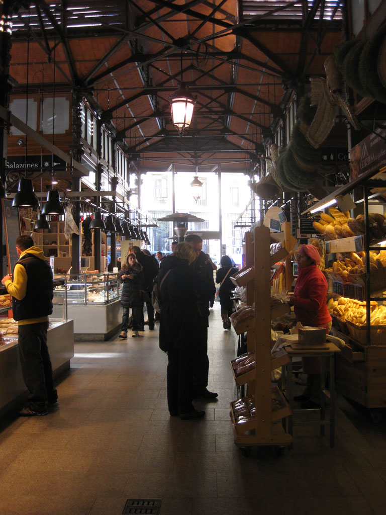 San Antón Market shoppers