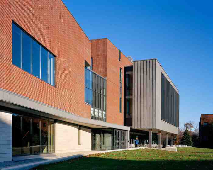 Molloy College Campus Center by BRB Architects
