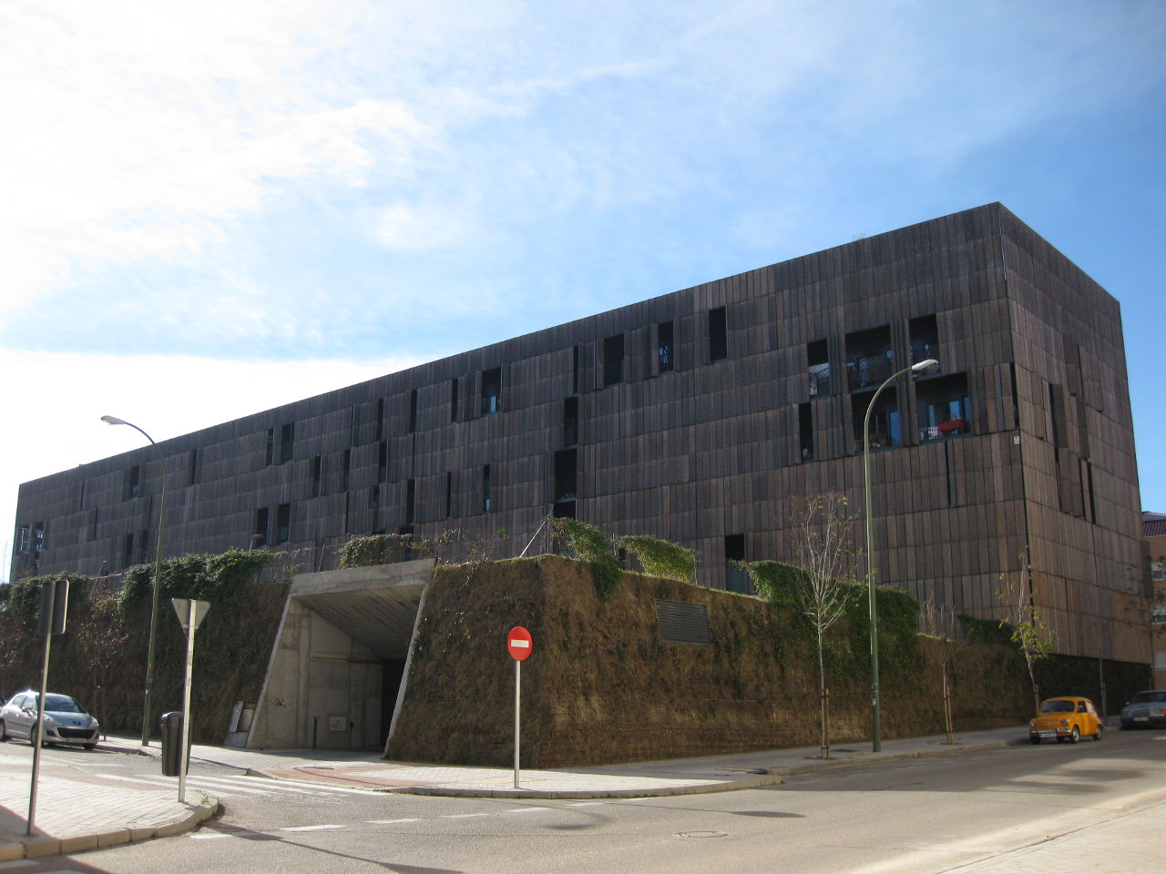 Exterior of the bamboo Carabanchel Social Housing by Foreign Office Architects (FOA)