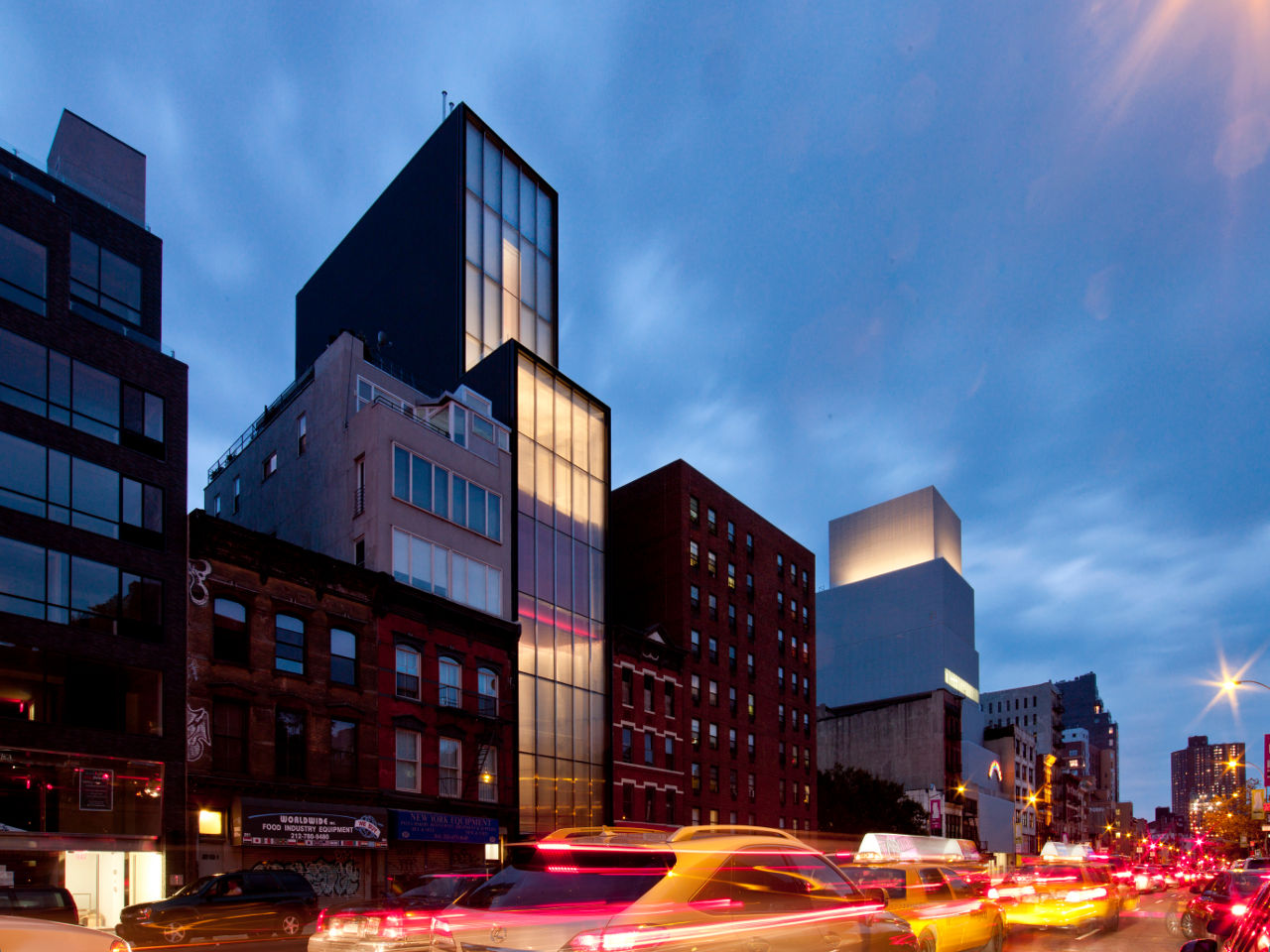 A street view of New York City's Sperone Westwater Gallery by Foster + Partners