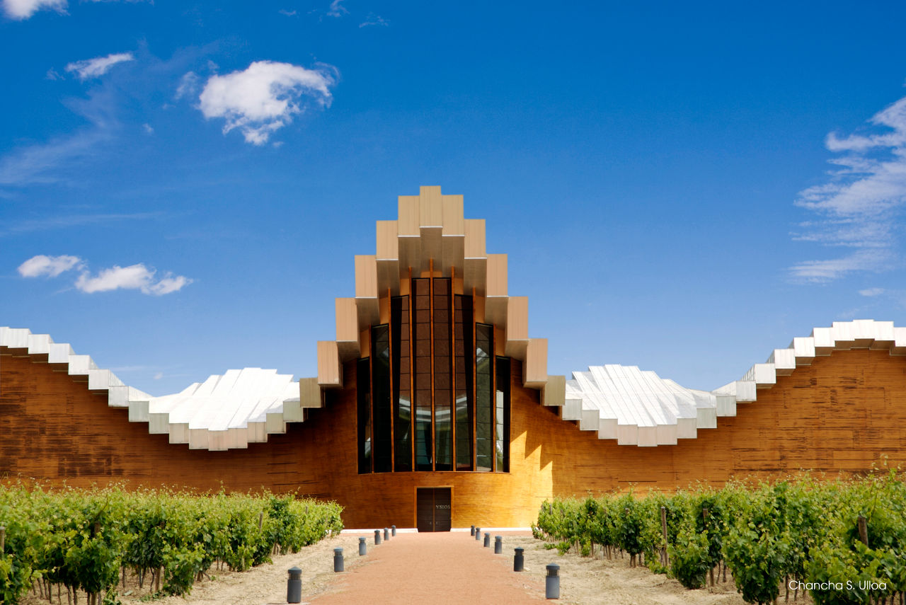 The rolling aluminum roof of Santiago Calatrava's Bodegas Ysios in La Rioja Alavesa, Spain