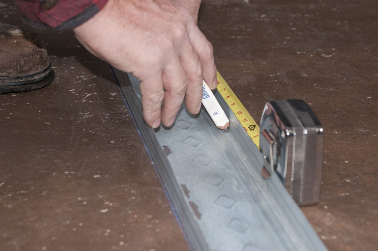 Standing Up and Bracing Off Walls for for light gauge Metal Stud framing