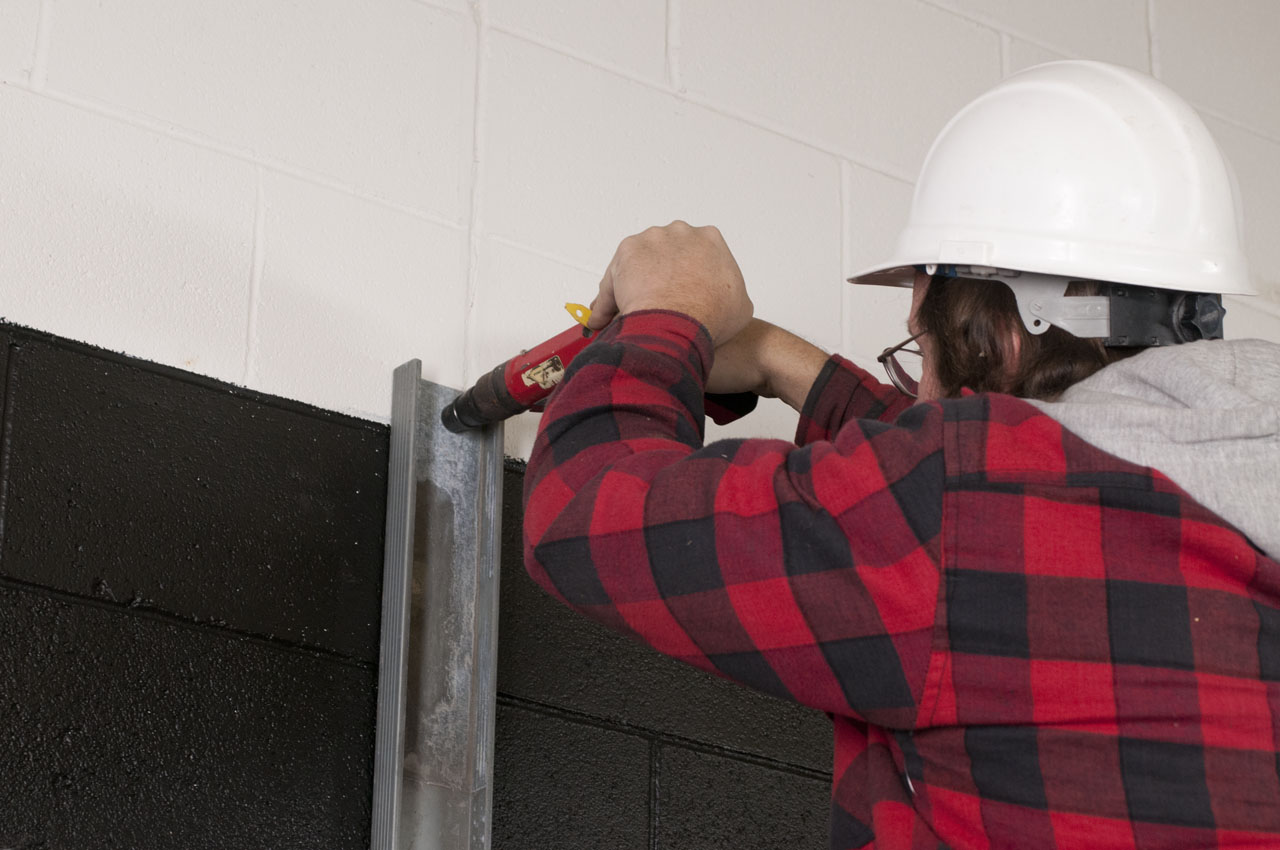 Standing Up and Bracing Off Walls for light gauge Metal Stud framing