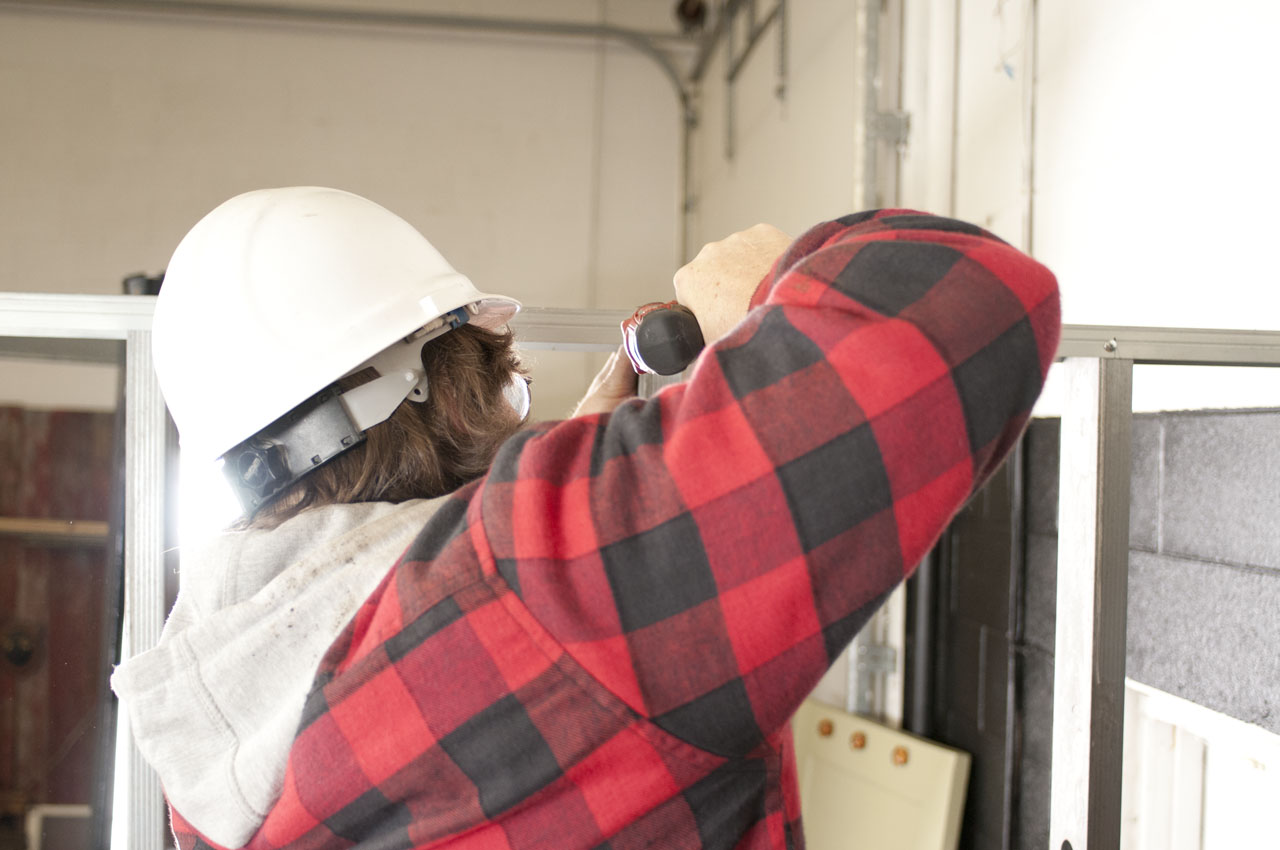 Standing Up and Bracing Off Walls for light gauge Metal Stud framing