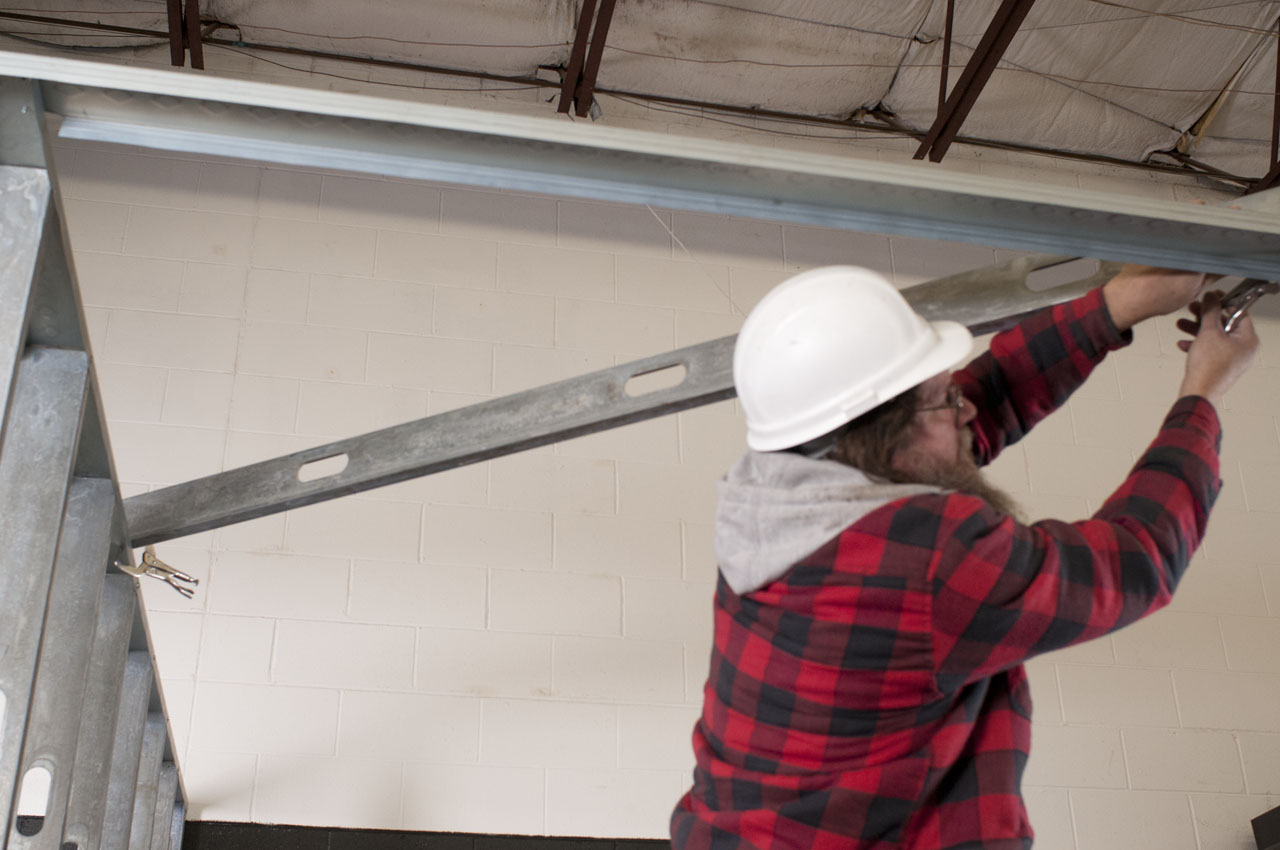 Standing Up and Bracing Off Walls