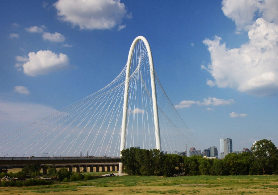 Calatrava&#039;s Dallas: The Margaret Hunt Hill Bridge