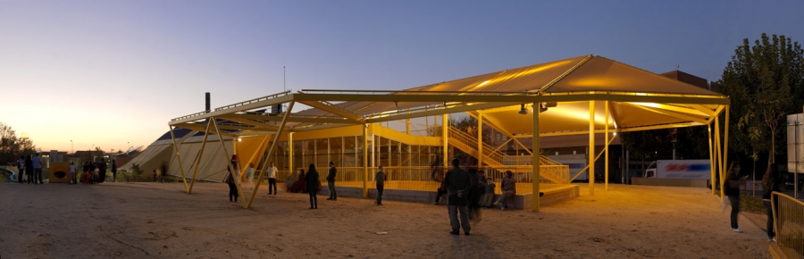 Ecopolis Plaza by Ecosistema Urbano