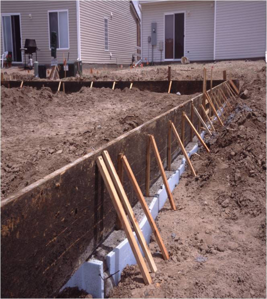 frost shallow foundation foundations protected construction slabs climates buildings building heated installing buildipedia insulation colder homes pole cold walls under