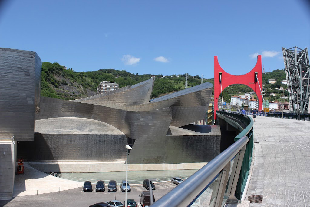 Guggenheim Museum Bilboa with La Salve Bridge