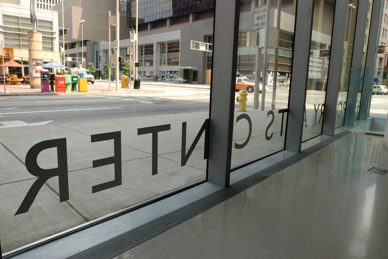 Cincinnati Contemporary Arts Center By Zaha Hadid