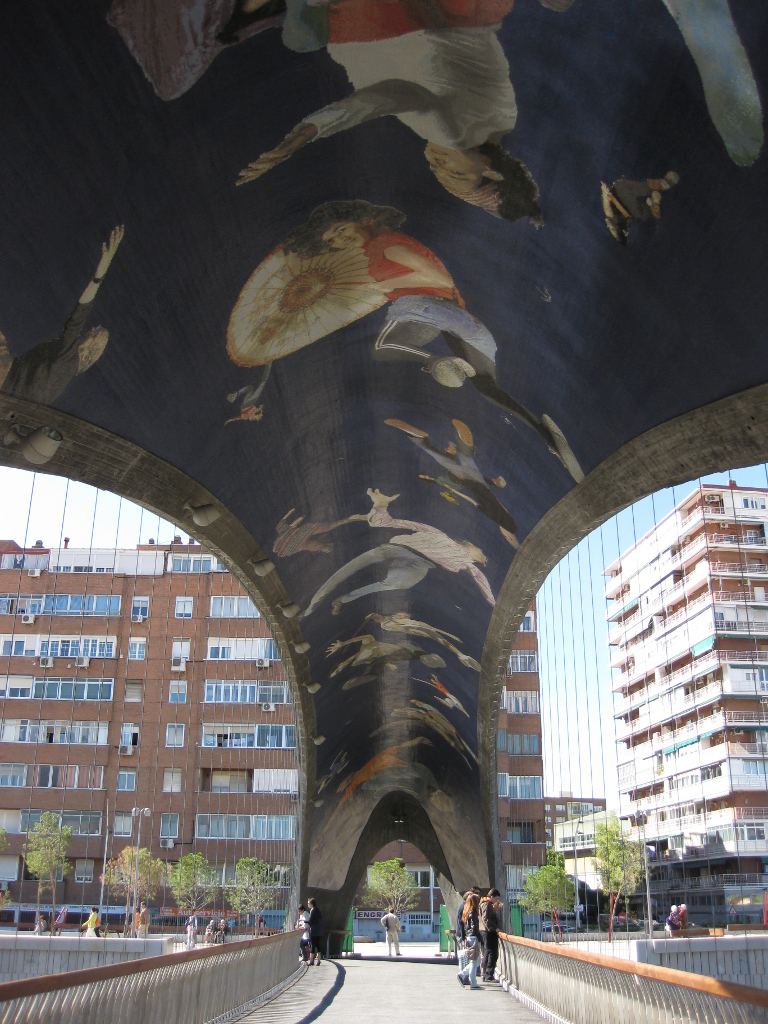 Murals of Madrid's Puentes Cascaras by West 8