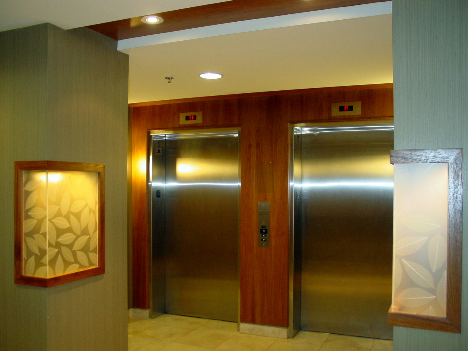 Elevator_doors