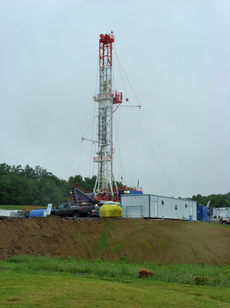 natural gas drill rig
