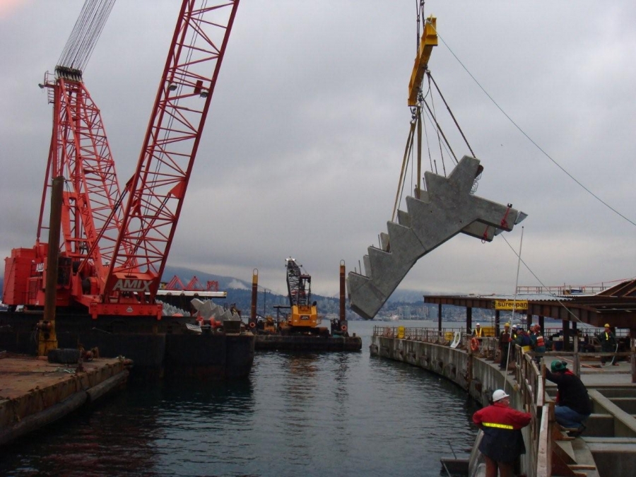 Construction of the Vancouver Convention Centre&#039;s Habitat Skirt