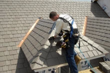 DaVinci EcoBlend roofing tiles being installed on the Hageman home.