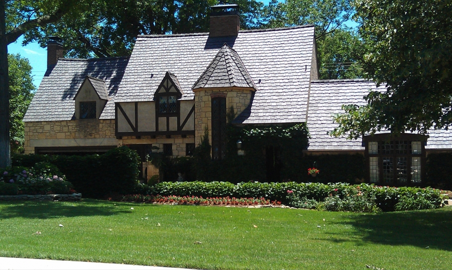 Roofer Recommends Polymer Roofs for High-End Homes