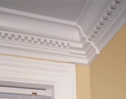 Home Buyers Want Crown Moulding