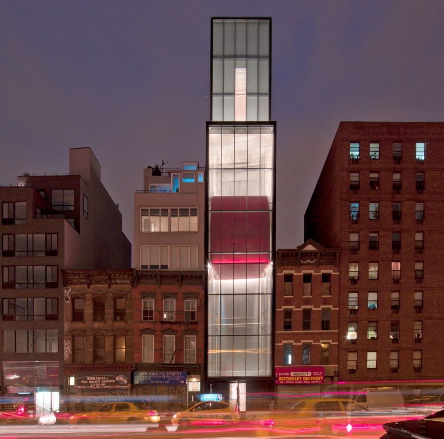 Art in a Red Box: Foster + Partners’ Sperone Westwater Gallery
